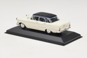 Opel Kapitan A Blanco Minichamps 1:43 400048000 Metal - imagen 3 de 4