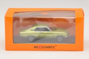 Opel Manta A Verde Metalizado Maxichamps 1:43 940045501 Metal - imagen 4 de 4
