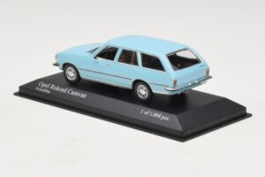 Opel Rekord D Caravan Azul Claro Minichamps 1:43 400044014 Metal - imagen 3 de 4