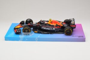 Oracle Red Bull Racing RB18 #11 S. Perez Miami GP 2022 Minichamps 1:18 113220511 Metal