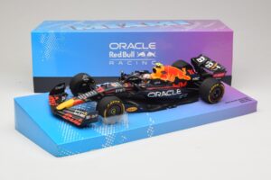 Oracle Red Bull Racing RB18 #11 S. Perez Miami GP 2022 Minichamps 1:18 113220511 Metal - imagen 7 de 7