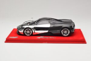 Pagani Huayra Chrome Silver Pieza Única BBR 1:18 P1873CM Resina - imagen 3 de 7