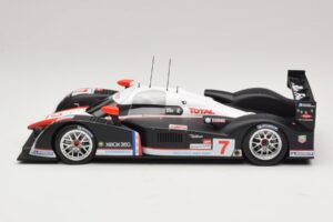 Peugeot 908 HDi FAP LMP1 #7 M. Gene / N. Minassian / J. Villeneuve 24 Hours of Le Mans 2007 Minichamps 1:18 150071207 Metal - imagen 3 de 6