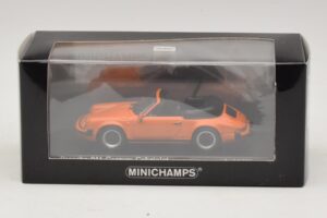 Porsche 911 930 Carrera Cabriolet Naranja Minichamps 1:43 430062038 Metal - imagen 4 de 4