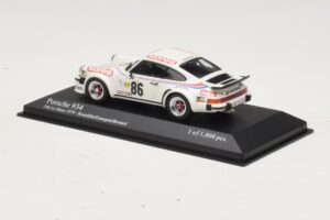Porsche 911 934 #86 Bourdillat / Ennequin 24 Hours of Le Mans 1979 Minichamps 1:43 400796486 Metal - imagen 3 de 4