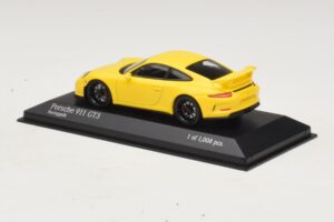 Porsche 911 991 GT3 Amarillo Minichamps 1:43 410062021 Metal - imagen 3 de 4