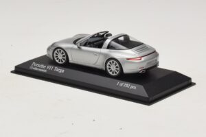 Porsche 911 991 Targa Plata Minichamps 1:43 410062442 Metal - imagen 3 de 4