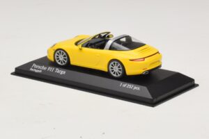 Porsche 911 991 Targa Amarillo Minichamps 1:43 410062441 Metal - imagen 3 de 4