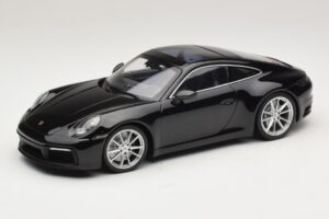 Porsche 911 992 Carrera 4S Negro Minichamps 1:18 WAP0211120R992 Metal