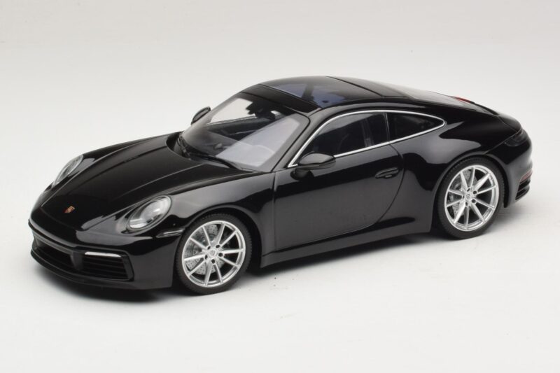Porsche 911 992 Carrera 4S Negro Minichamps 1:18 WAP0211120R992 Metal