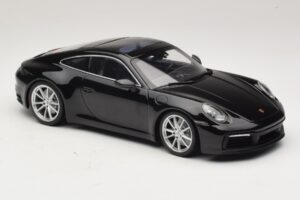 Porsche 911 992 Carrera 4S Negro Minichamps 1:18 WAP0211120R992 Metal - imagen 4 de 6