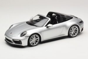 Porsche 911 992 Targa 4 GTS Plata Minichamps 1:18 WAP0211460RTRG Metal