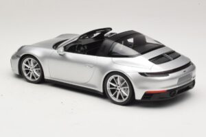 Porsche 911 992 Targa 4 GTS Plata Minichamps 1:18 WAP0211460RTRG Metal - imagen 5 de 6