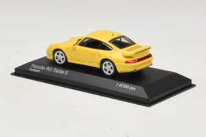 Porsche 911 993 Turbo S Amarillo Minichamps 1:43 430069270 Metal - imagen 3 de 4