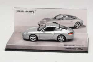 Porsche 911 996 Carrera 40 Aniversario Plata Minichamps 1:43 436061070 Metal