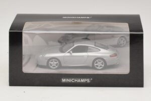 Porsche 911 996 Carrera 40 Aniversario Plata Minichamps 1:43 436061070 Metal - imagen 4 de 5