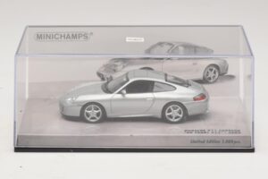 Porsche 911 996 Carrera 40 Aniversario Plata Minichamps 1:43 436061070 Metal - imagen 5 de 5