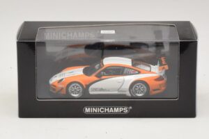 Porsche 911 997 GT3 R Hybrid Presentation 2010 Minichamps 1:43 410108900 Metal - imagen 4 de 4