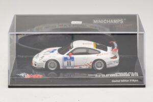 Porsche 911 997 GT3 RS #11 24 Hours Nurburgring 2010 Minichamps 1:43 437106711 Metal - imagen 5 de 5