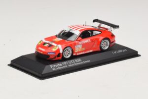 Porsche 911 997 GT3 RSR GT2 #97 M. Holzer / R. Westbrook 24 Hours of Le Mans 2010 Minichamps 1:43 410106997 Metal - imagen 2 de 4