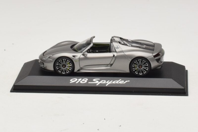 Porsche 918 Spyder Gris Metalizado Minichamps 1:43 WAP0201000E Metal