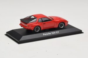 Porsche 924 GT Rojo Maxichamps 1:43 940066120 Metal - imagen 2 de 4