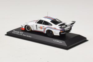 Porsche 935 Martini Racing #1 R. Stommelen / M. Schurti Winner Dijon 6 Hours 1976 Minichamps 1:43 400766311 Metal - imagen 3 de 4