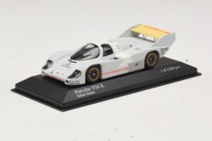 Porsche 956K Rollout Version 1982 Minichamps 1:43 400826799 Metal - imagen 2 de 4