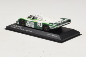 Porsche 956L #33 D. Hobbs / P. Streiff 24 Hours of Le Mans 1984 Minichamps 1:43 430846533 Metal - imagen 3 de 4