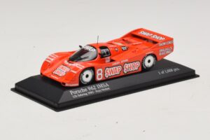 Porsche 962 IMSA #8 A.J. Foyt / B. Wollek 12 Hours of Sebring 1985 Minichamps 1:43 400856508 Metal - imagen 2 de 4
