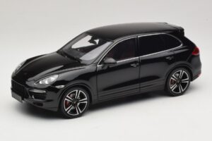 Porsche Cayenne Turbo S 92A Negro Metalizado Minichamps 1:18 110062100 Metal