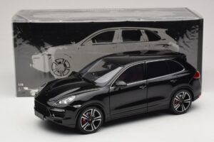 Porsche Cayenne Turbo S 92A Negro Metalizado Minichamps 1:18 110062100 Metal - imagen 8 de 8