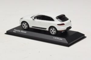 Porsche Macan 95B Blanco Minichamps 1:43 410062601 Metal - imagen 3 de 4