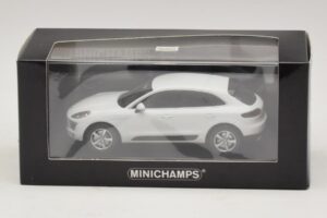 Porsche Macan 95B Blanco Minichamps 1:43 410062601 Metal - imagen 4 de 4