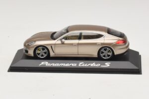 Porsche Panamera 970 Turbo S Bronce Metalizado Minichamps 1:43 WAP0200600E Metal