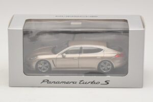 Porsche Panamera 970 Turbo S Bronce Metalizado Minichamps 1:43 WAP0200600E Metal - imagen 4 de 4
