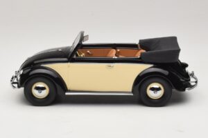 Volkswagen Beetle Descapotable Negro Crema Minichamps 1:18 107054131 Resina - imagen 3 de 6