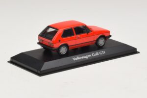 Volkswagen Golf GTI Mk1 Rojo Maxichamps 1:43 940055170 Metal - imagen 2 de 4