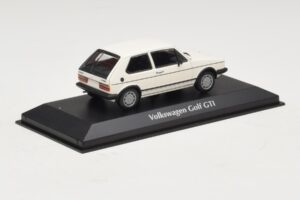 Volkswagen Golf GTI Mk1 Blanco Maxichamps 1:43 940055171 Metal - imagen 2 de 4