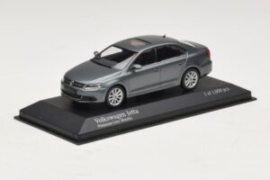 Volkswagen Jetta Mk6 Grey Metallic Minichamps 1:43 400059000 Metal - imagen 2 de 4