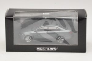 Volkswagen Jetta Mk6 Grey Metallic Minichamps 1:43 400059000 Metal - imagen 4 de 4