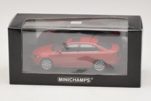 Volkswagen Jetta Mk6 Rojo Minichamps 1:43 400059001 Metal - imagen 4 de 4