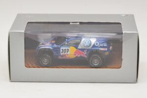 Volkswagen Race Touareg Red Bull #307 Edición Concesionario 2005 Minichamps 1:43 7LO099400PD307 Metal - imagen 5 de 5