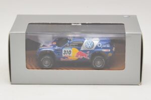 Volkswagen Race Touareg Red Bull #310 Edición Concesionario 2005 Minichamps 1:43 7LO099400PD310 Metal - imagen 5 de 5