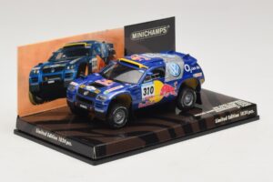 Volkswagen Race Touareg Red Bull #310 J. Kleinschmidt / F. Pons Dakar Rally 2005 Minichamps 1:43 436055310 Metal - imagen 2 de 5