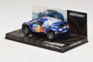 Volkswagen Race Touareg Red Bull #317 Gordon / von Zitzewitz Dakar Rally 2005 Minichamps 1:43 436055317 Metal - imagen 3 de 5
