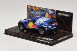 Volkswagen Race Touareg Red Bull Presentation Essen Motor Show 2004 Minichamps 1:43 436045300 Metal - imagen 3 de 5