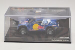 Volkswagen Race Touareg Red Bull Presentation Essen Motor Show 2004 Minichamps 1:43 436045300 Metal - imagen 4 de 5