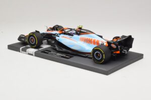 Williams Racing FW45 #2 L. Sargeant Singapore GP 2023 Minichamps 1:18 117231602 Metal - imagen 5 de 7