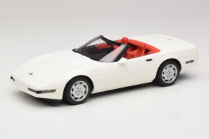 Chevrolet Corvette C4 Descapotable Arctic White GT Spirit 1:18 GT580 Resina